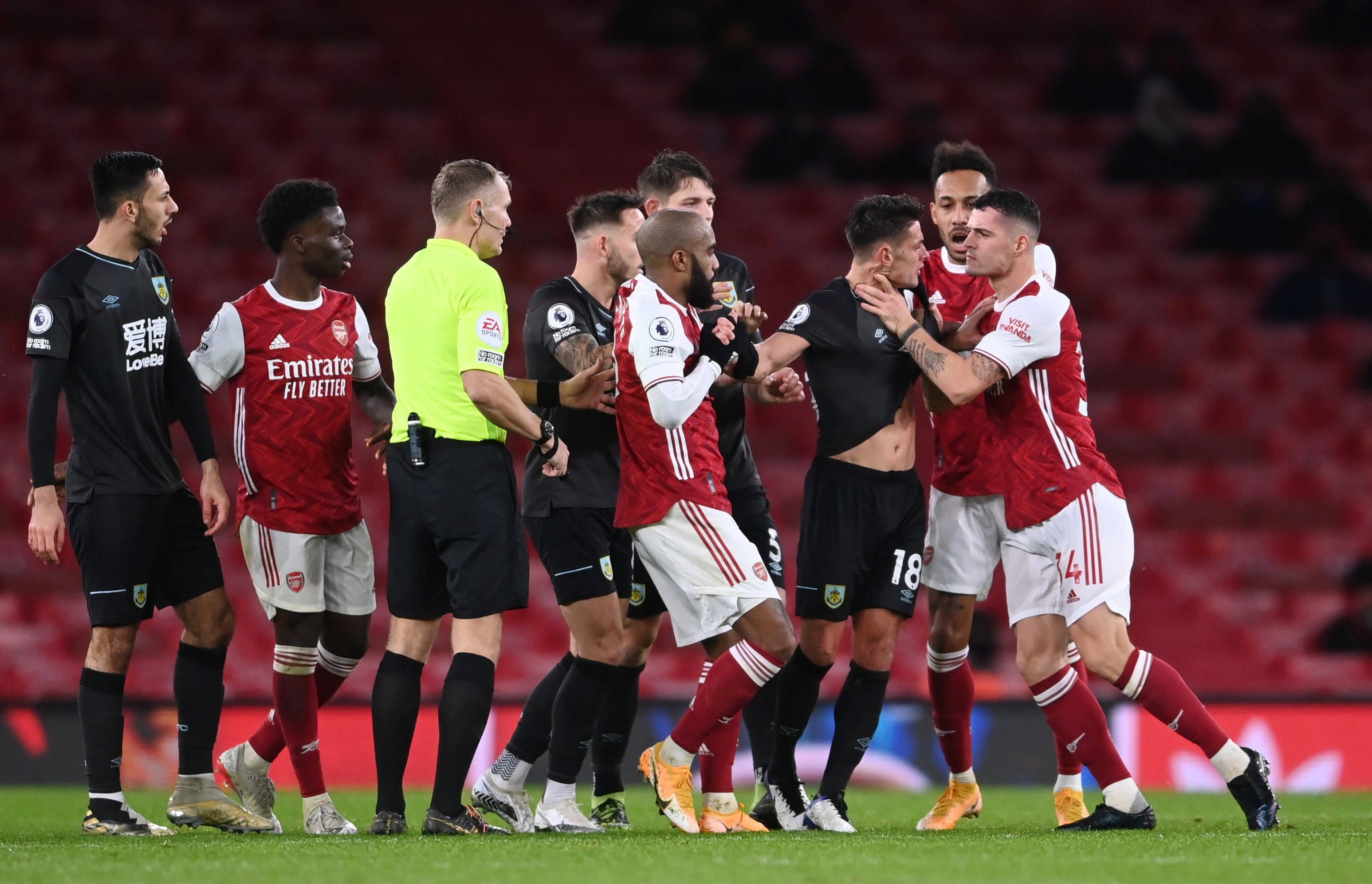 以特斯拉为 以特斯拉为