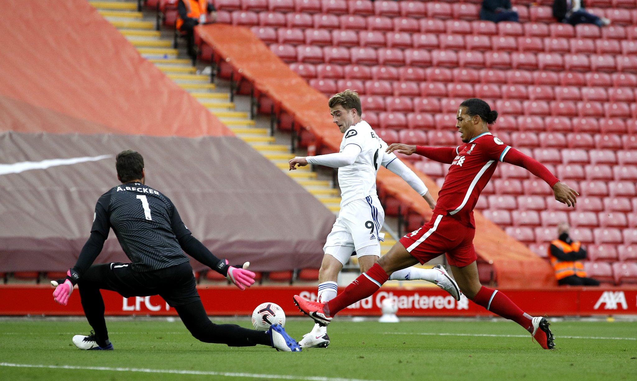 德与利物浦 德与利物浦